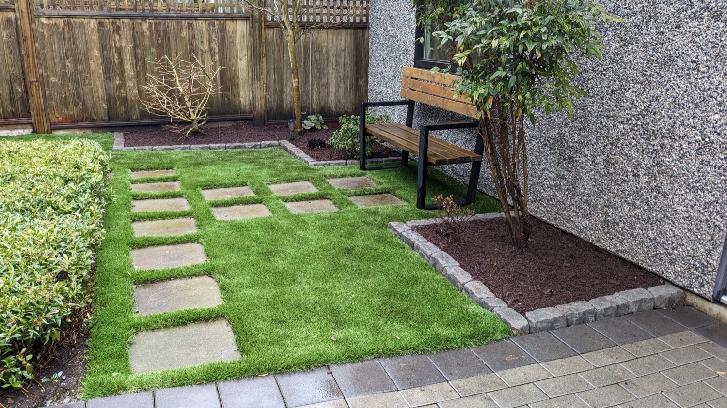 Stepping-stone lawn & bench